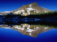 Alpine Mountain Reflected in Lawn Lake, Rocky Mountain National Park, Colorado, USA Impressão fotográfica por Gareth McCormack