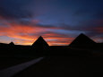 Pyramids of Giza at Sunset Lámina fotográfica por Kenneth Garrett