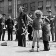 The Salvation Army Band Playing Their Instruments on the City Street Photographie par Bernard Hoffman