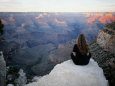 A Woman Looks out over the Spectacular Canyon Scenery Photographie par Al Petteway